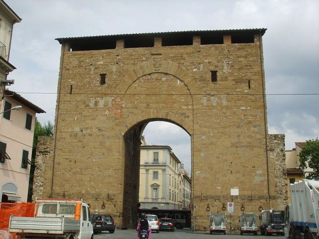 L'antica porta che da accesso a S. Frediano